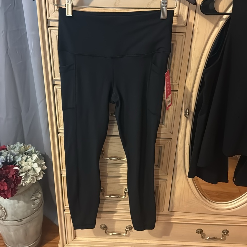 Yogalicious Workout Set - Picture 2 of 13